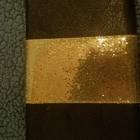 Crossbody - Picture 3 of 3